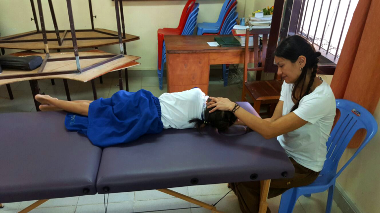 Ostéopathe en mission humanitaire au Cambodge 2