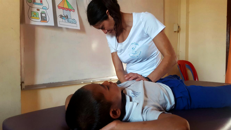 Ostéopathe en mission humanitaire au Cambodge 3